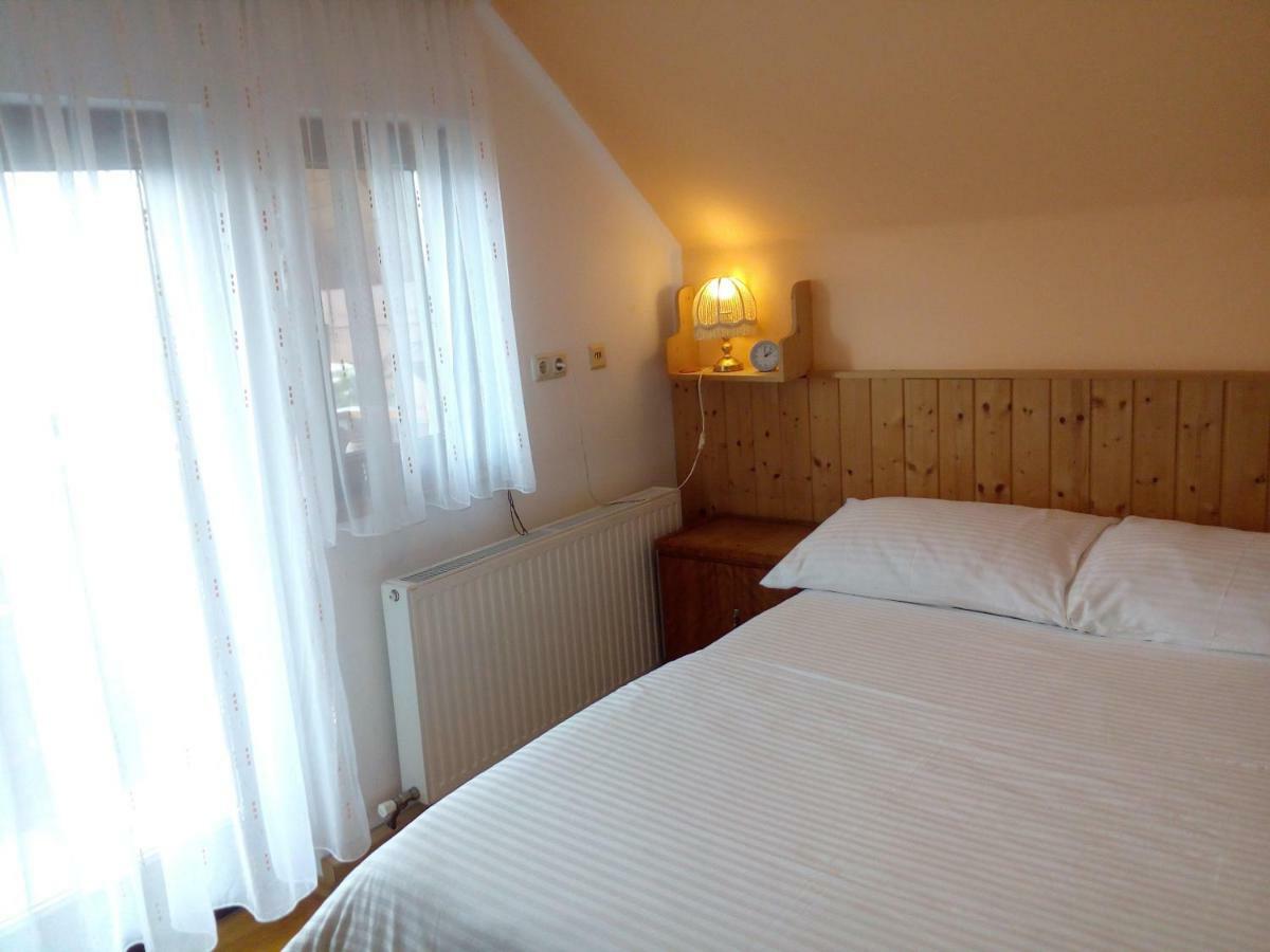 Ferienhaus In Der Schlipfing Mit Garten อัลท์มุนสเตอร์ ภายนอก รูปภาพ